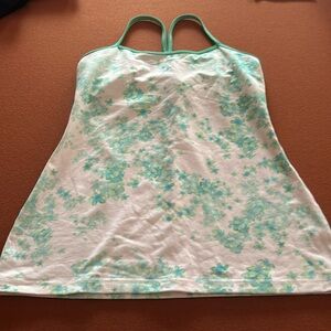 Lululemon yoga top